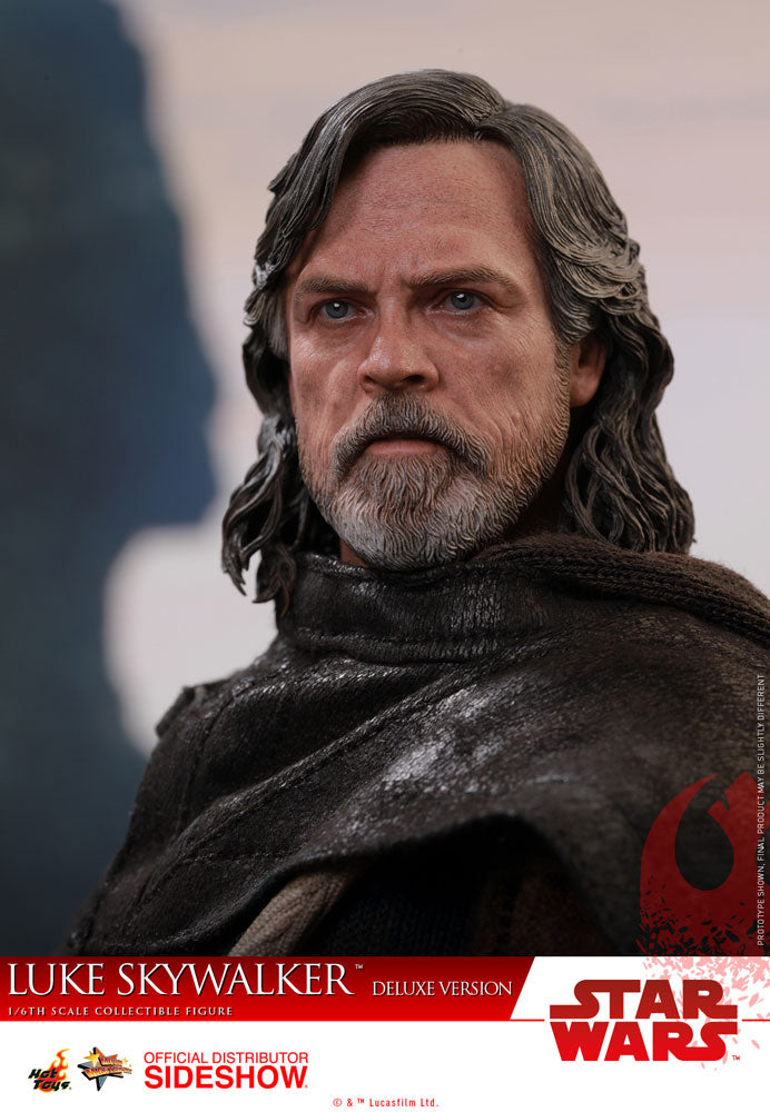 Load image into Gallery viewer, Hot Toys - Star Wars: The Last Jedi - Luke Skywalker Deluxe Version
