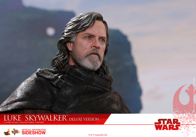 Load image into Gallery viewer, Hot Toys - Star Wars: The Last Jedi - Luke Skywalker Deluxe Version
