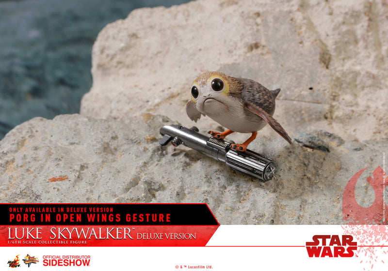 Load image into Gallery viewer, Hot Toys - Star Wars: The Last Jedi - Luke Skywalker Deluxe Version
