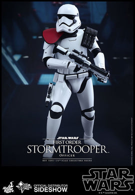 Hot Toys - Star Wars: The Force Awakens - First Order Stormtrooper Officer