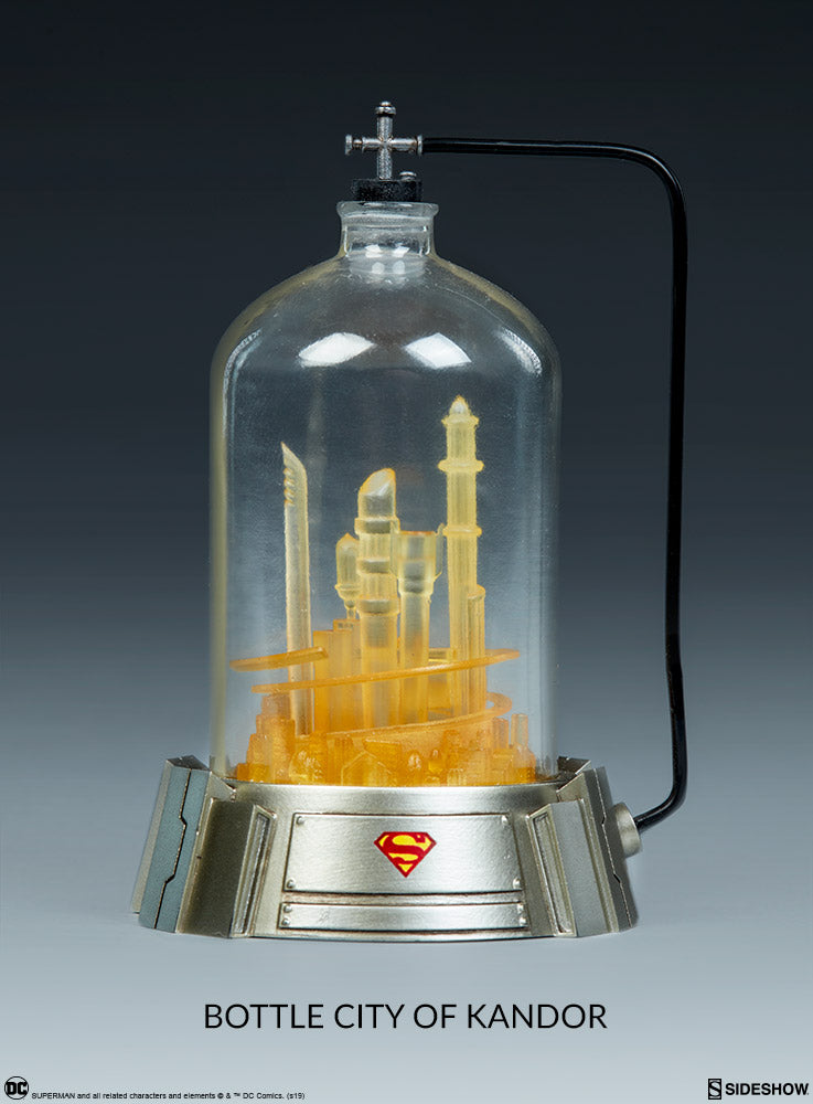 Load image into Gallery viewer, Sideshow - DC Comics: Superman
