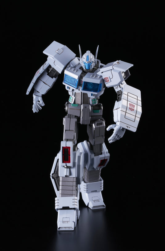 Flame Toys - Furai Model 15: Ultra Magnus IDW Model Kit