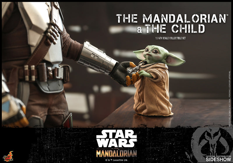 Load image into Gallery viewer, Hot Toys - Star Wars The Mandalorian - The Mandalorian and The Child Set (Deposit Required)
