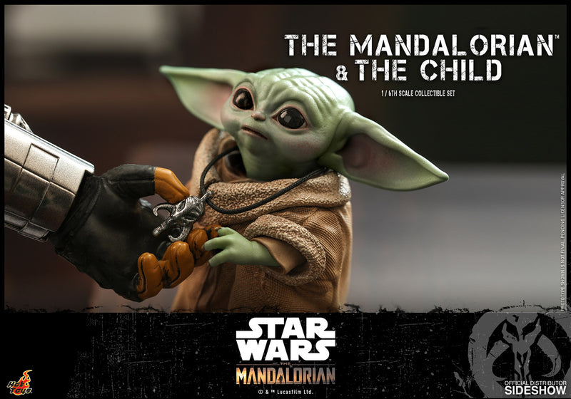 Load image into Gallery viewer, Hot Toys - Star Wars The Mandalorian - The Mandalorian and The Child Set (Deposit Required)
