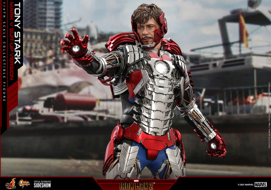 Hot Toys - Iron Man 2: Tony Stark (Mark V Suit Up Version)