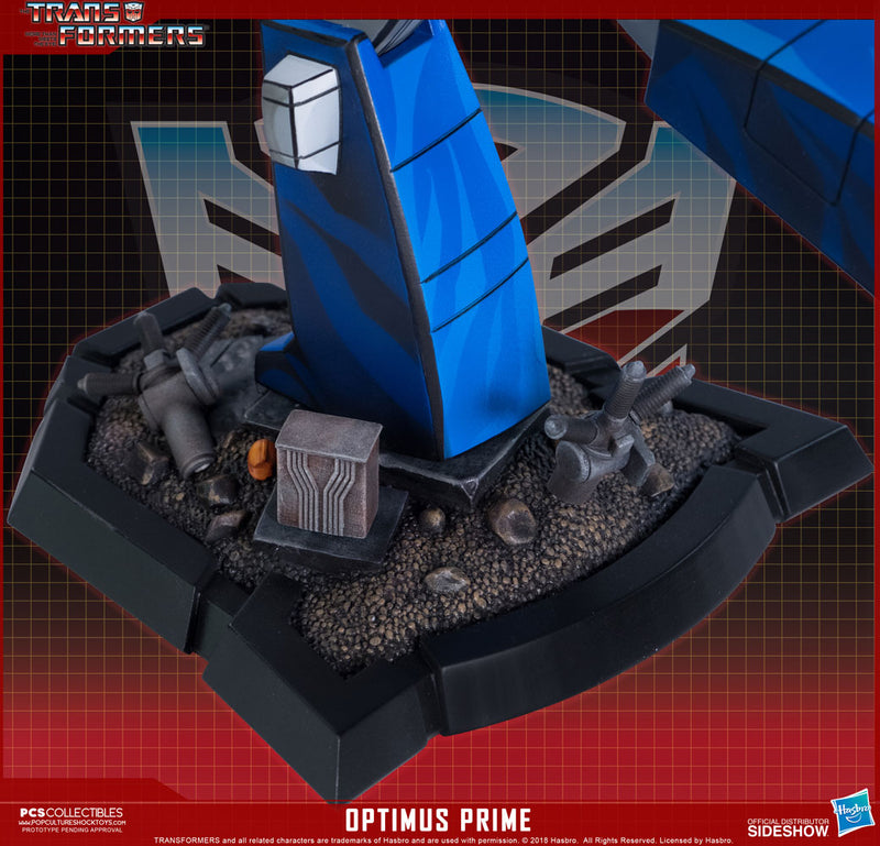 Load image into Gallery viewer, Pop Culture Shock - Optimus Prime Classic Scale Statue
