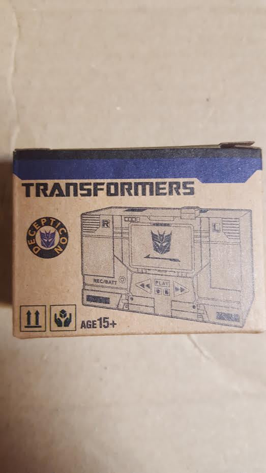 Load image into Gallery viewer, Masterpiece Soundwave Promo Item: Diecast Soundwave
