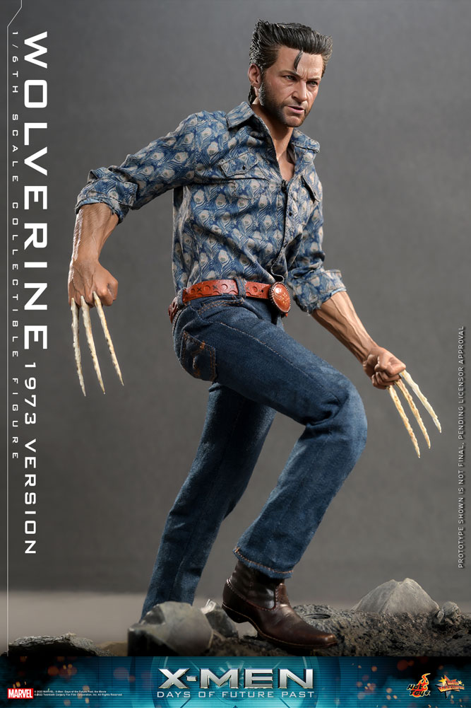 Load image into Gallery viewer, Hot Toys - X-Men Days of Future Past: Wolverine (1973 Version)
