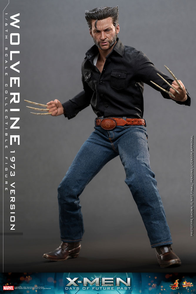 Load image into Gallery viewer, Hot Toys - X-Men Days of Future Past: Wolverine (1973 Version)
