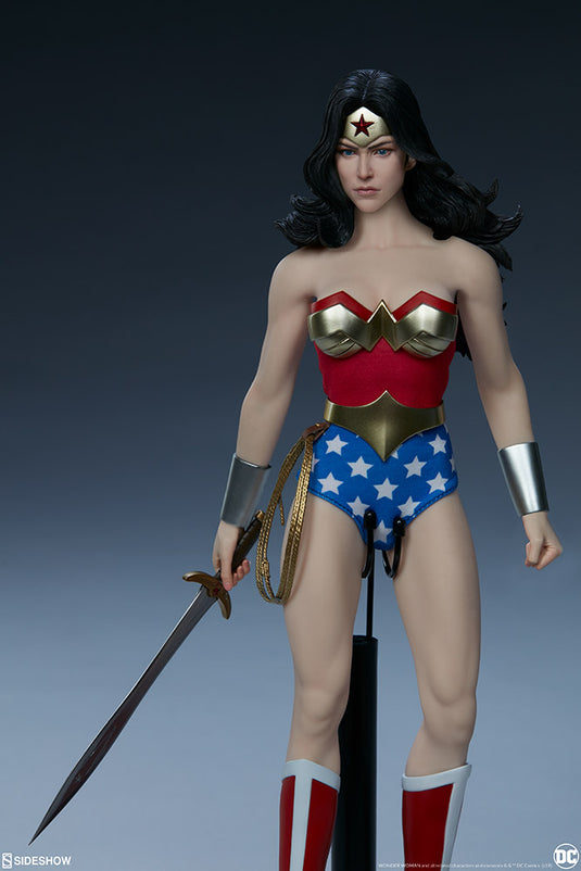 Sideshow - DC Comics: Wonder Woman