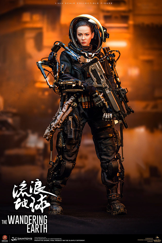 Load image into Gallery viewer, Dam Toys - The Wandering Earth: CN171-11 Rescue Unit Member Zhou Qian

