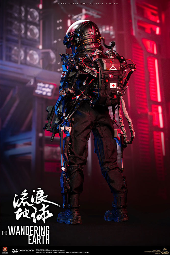 Load image into Gallery viewer, Dam Toys - The Wandering Earth: CN171-11 Rescue Unit Member Zhou Qian
